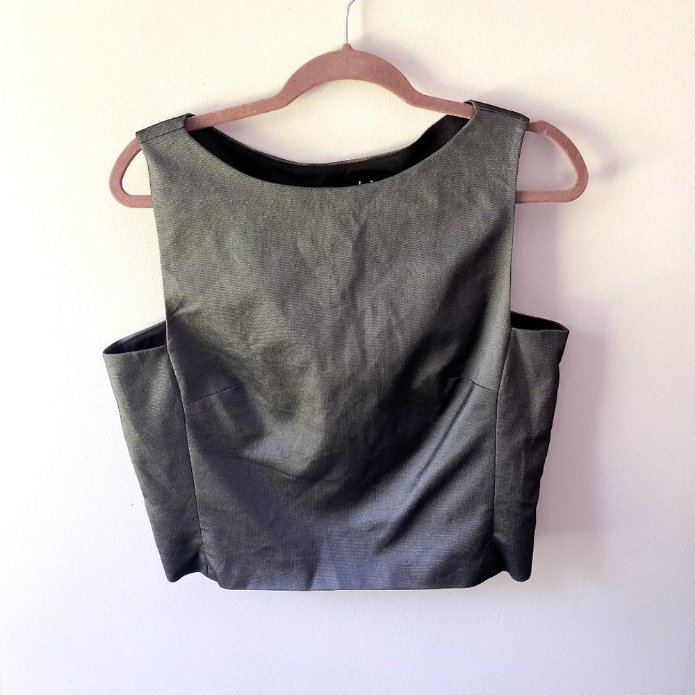 David Meister Structured Cropped Sleeveless Blouse